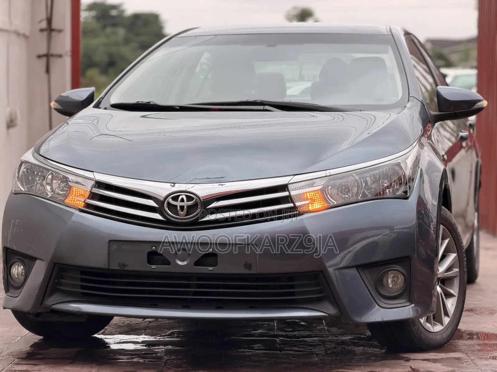 Toyota Corolla LE 4dr Sedan (1.8L 4cyl CVT) 2016 Gray