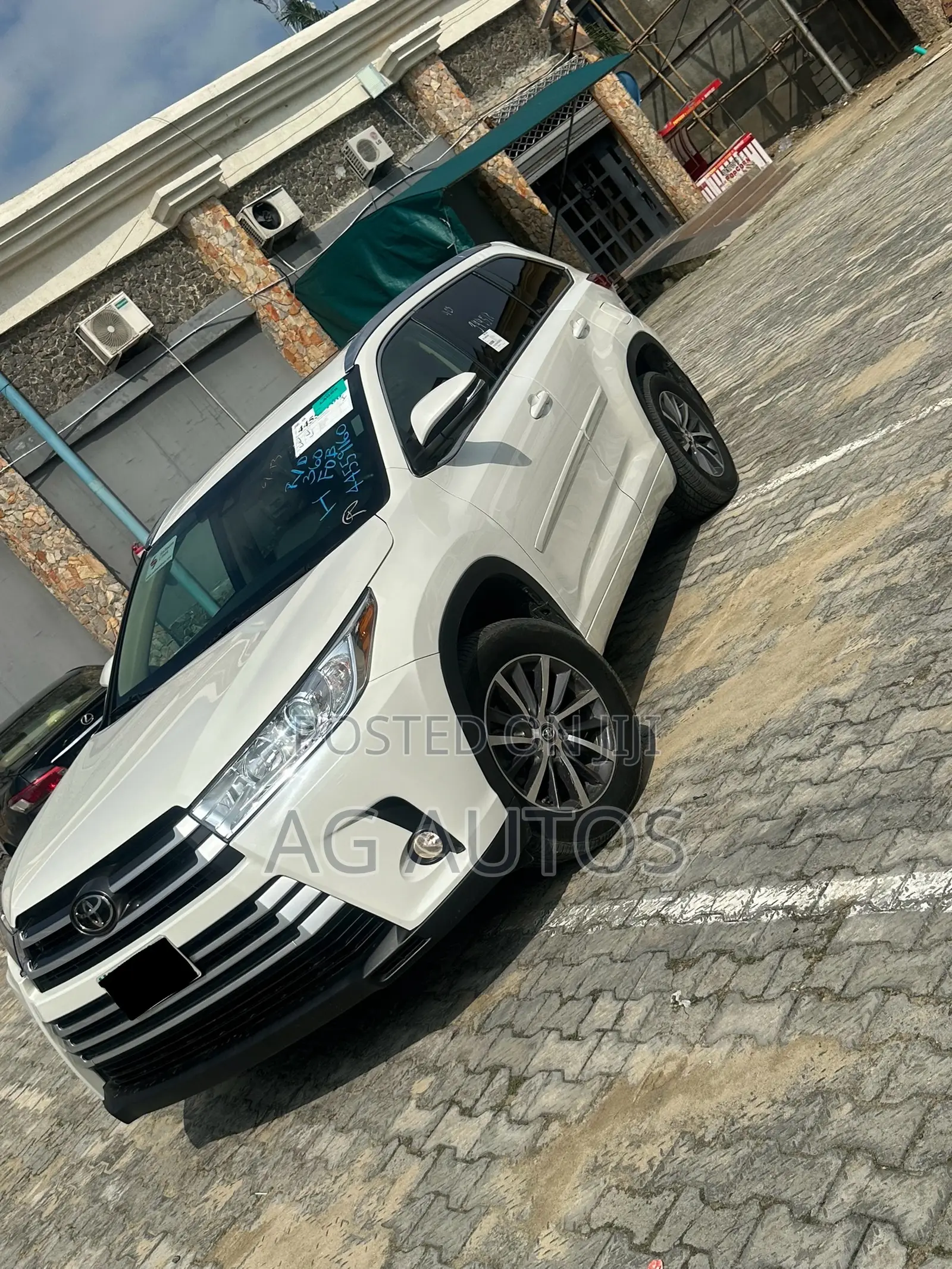 Toyota Highlander Limited 4x2 V6 (3.5L 6cyl 8A) 2017 White