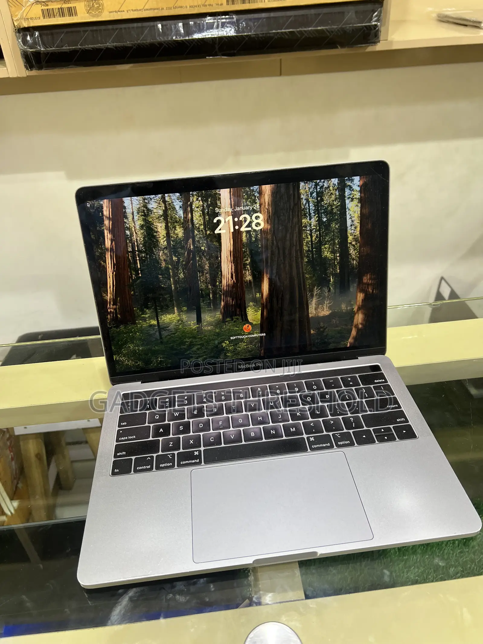Laptop Apple MacBook Pro 2018 16GB Intel Core i7 SSD 512GB