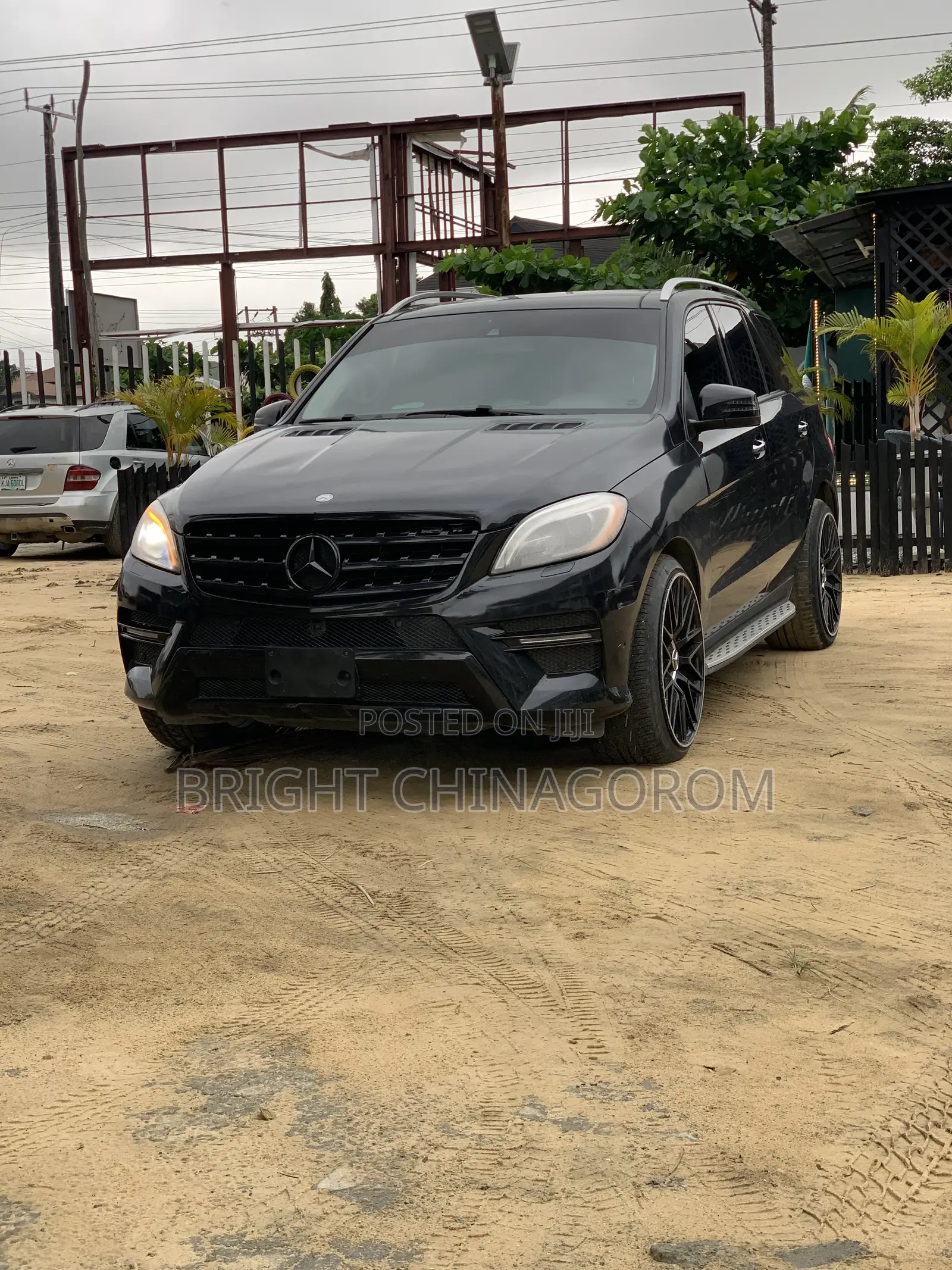 Mercedes-Benz M Class ML350 4MATIC 4dr SUV AWD (3.5L 6cyl 7A) 2014