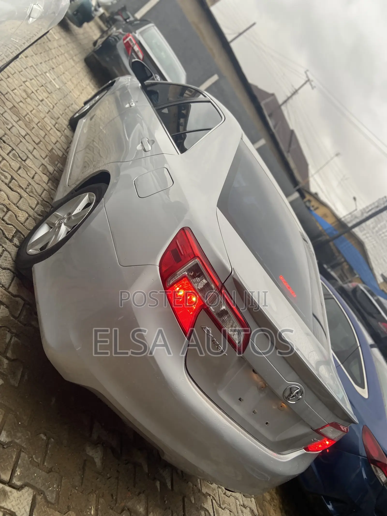 Toyota Camry 2013 Silver