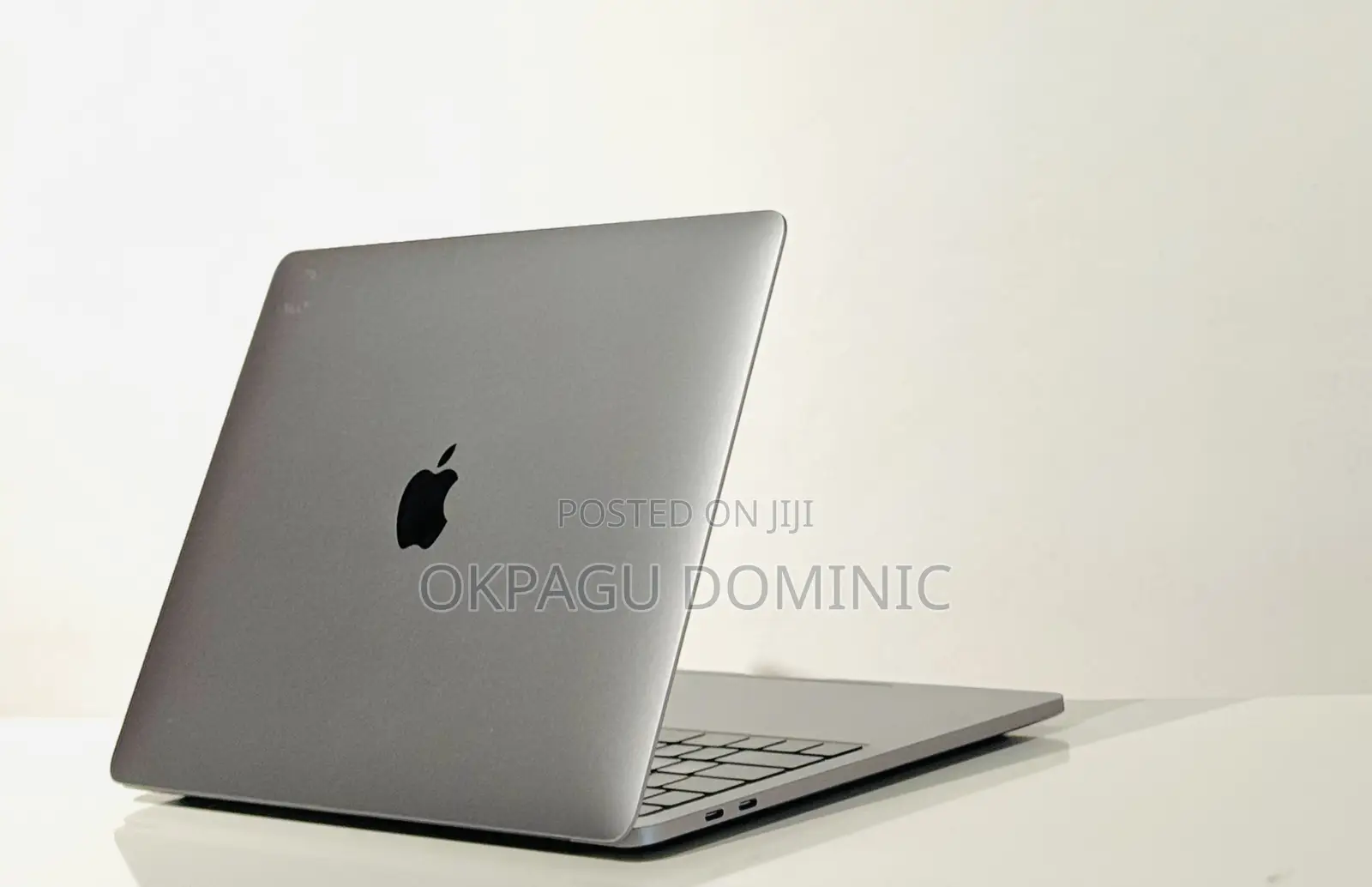 Laptop Apple MacBook Pro 2020 16GB Intel Core i5 SSHD+SSD 512GB