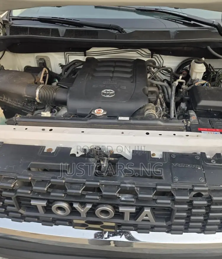 Toyota Tundra 2020 White