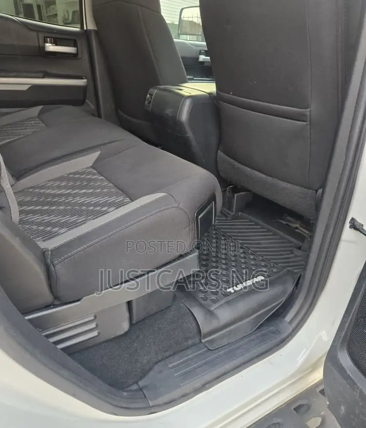 Toyota Tundra 2020 White