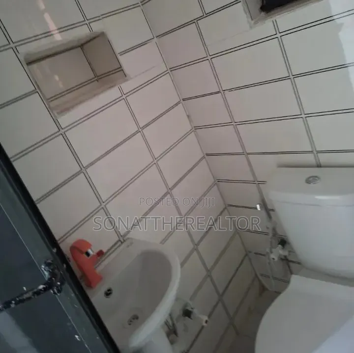 1bdrm Apartment in Akala Express for rent
