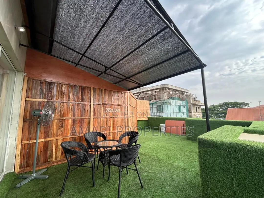 Restaurant and Lounge
