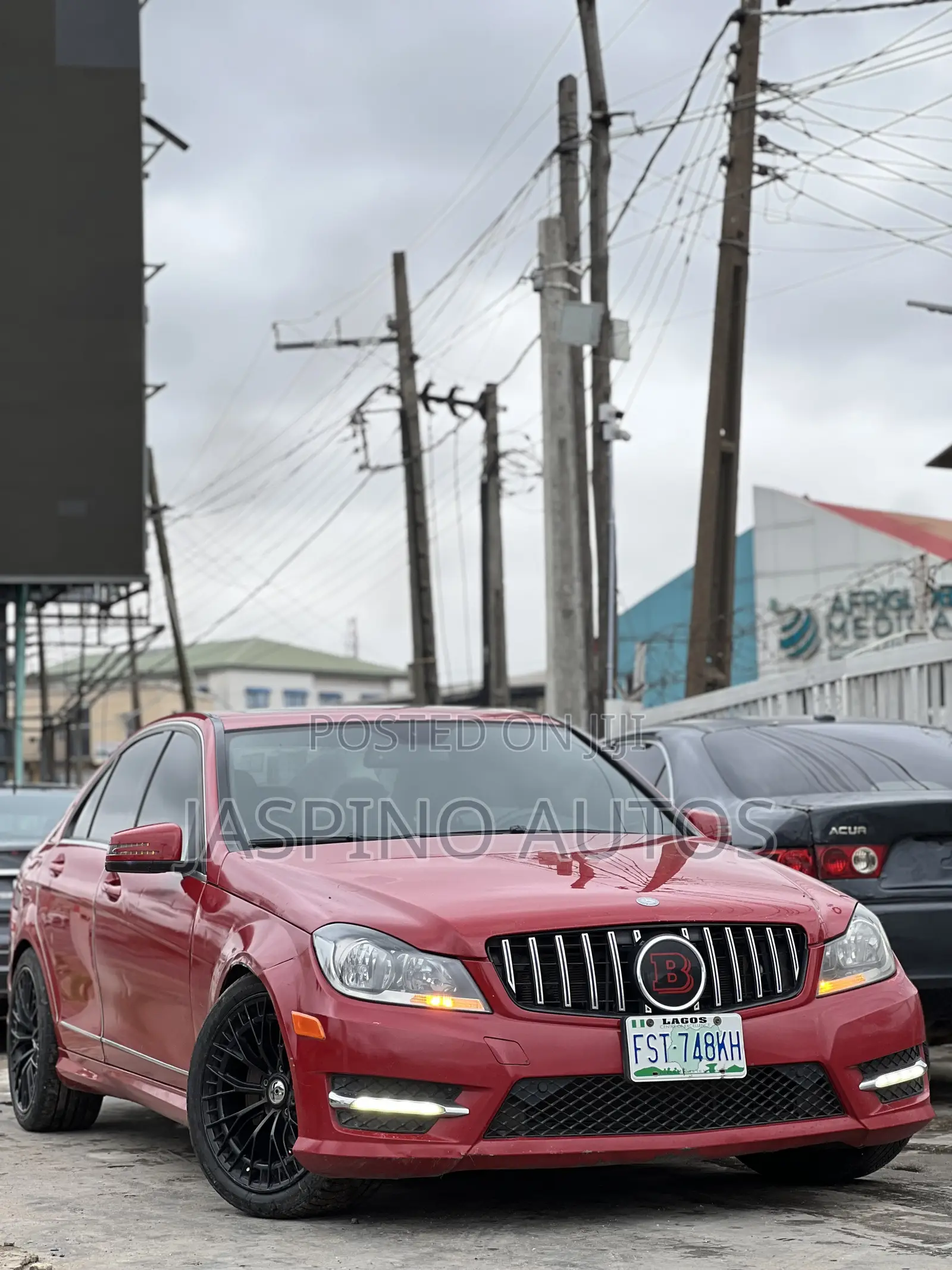 Mercedes-Benz C300 2012 Red