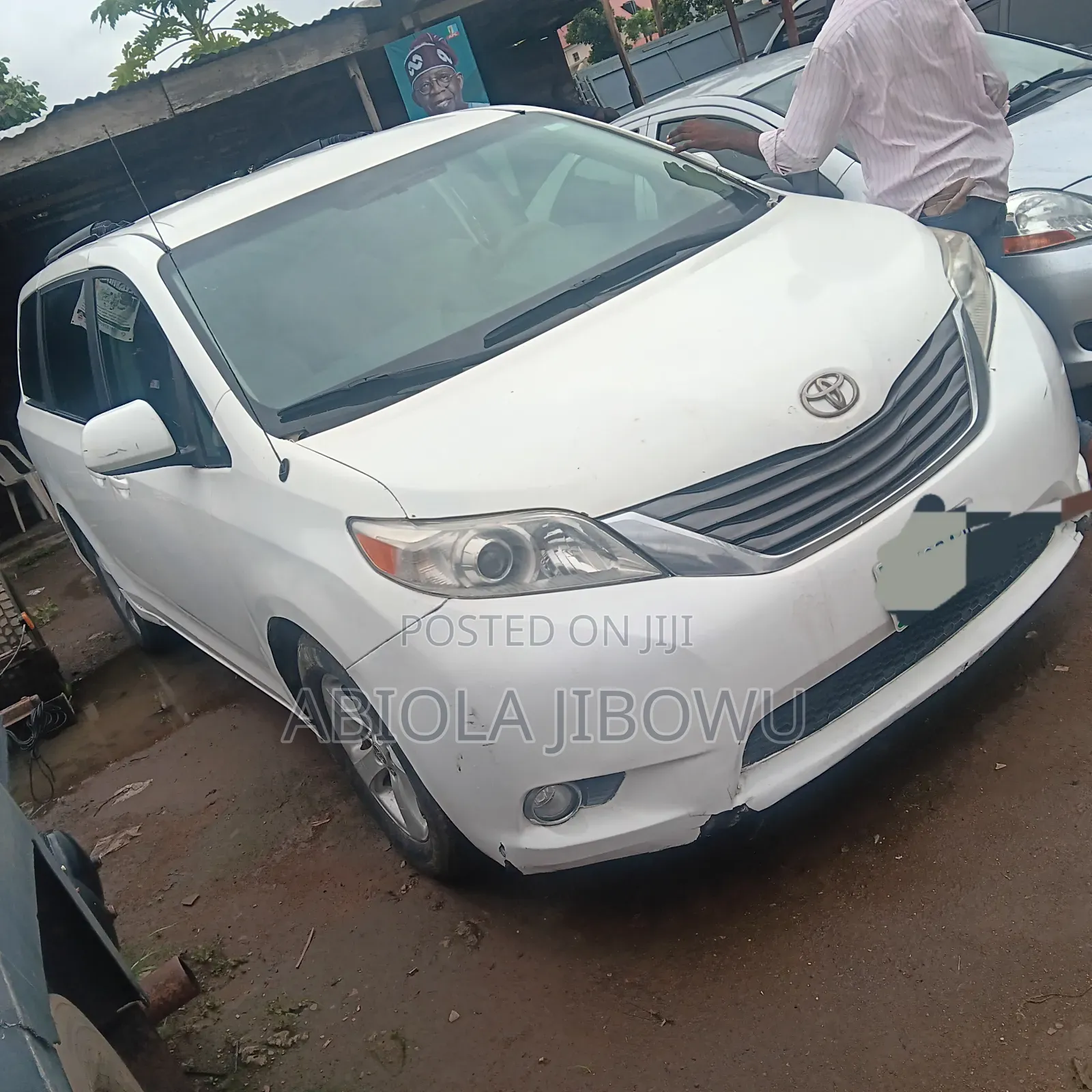 Toyota Sienna LE 8 Passenger 2011 White