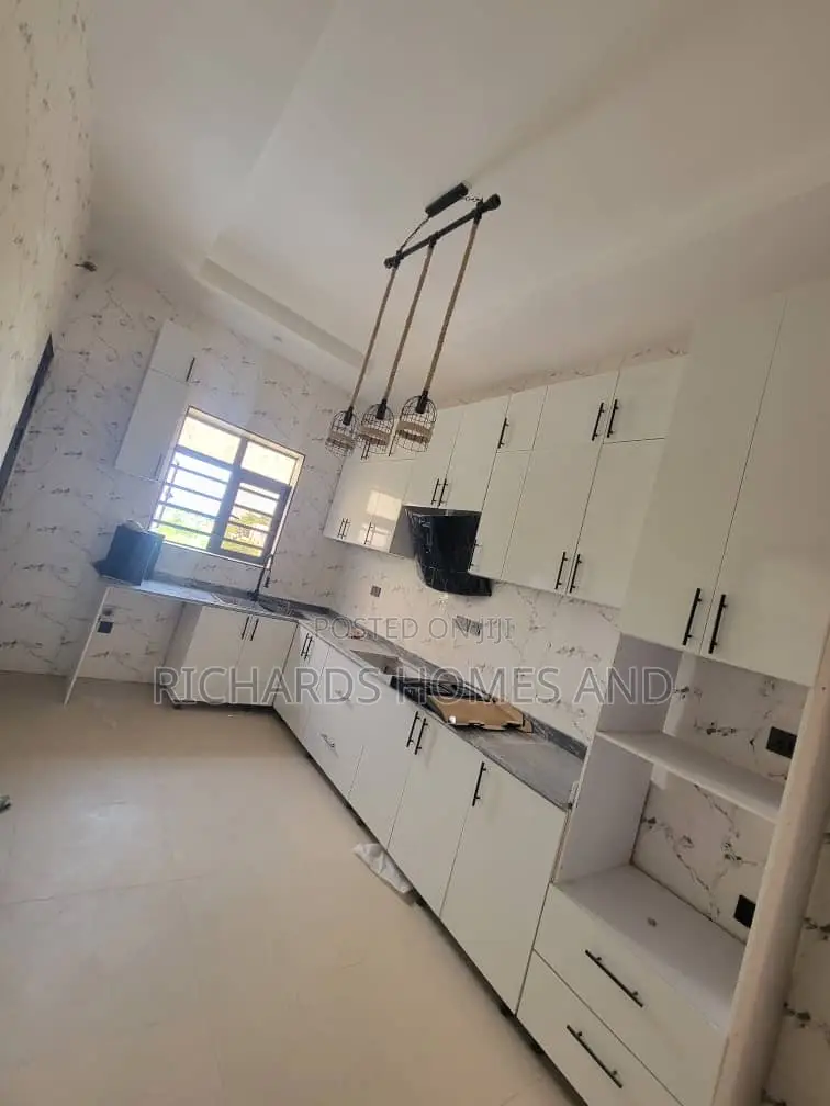 2bdrm Apartment in Ilaje / Lekki for rent
