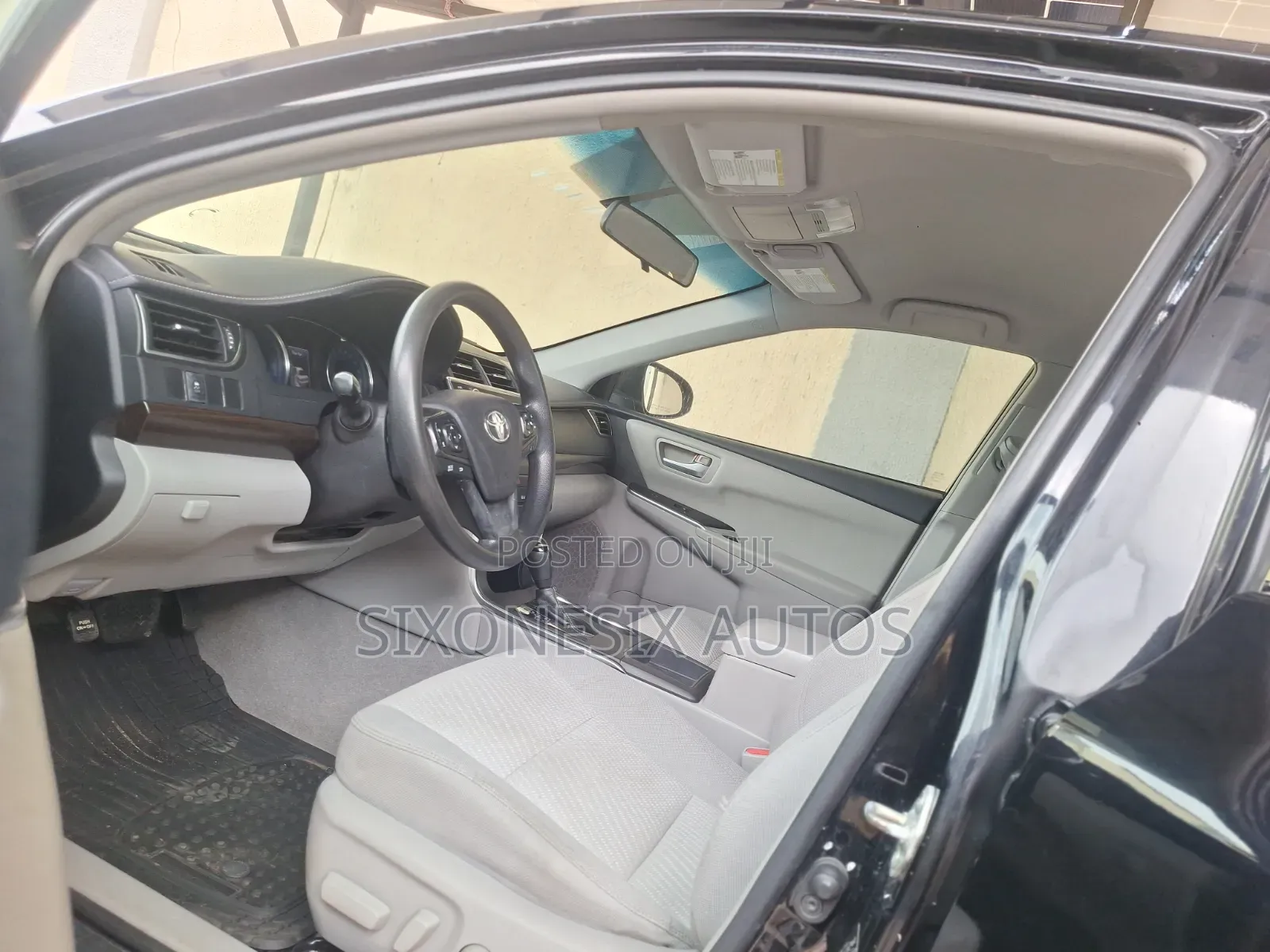 Toyota Camry 2016 Black