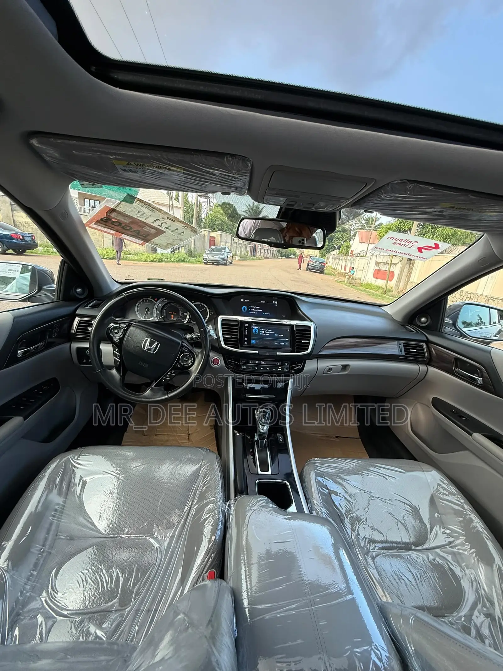 Honda Accord Touring V6 4dr Sedan FWD (3.5L 6cyl 6A) 2017 Gray