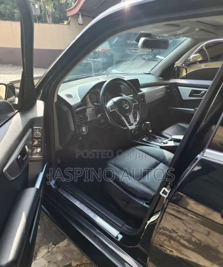 Mercedes-Benz GLK-Class 2010 Black