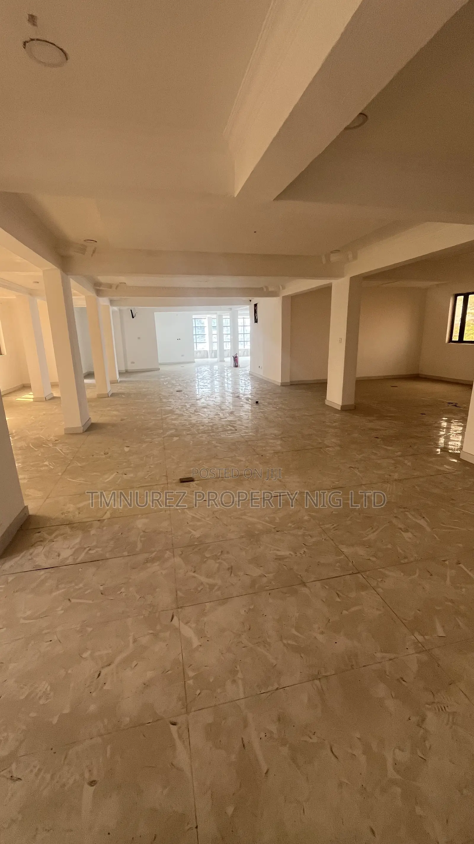 Showroom Space,Multipurpose Built