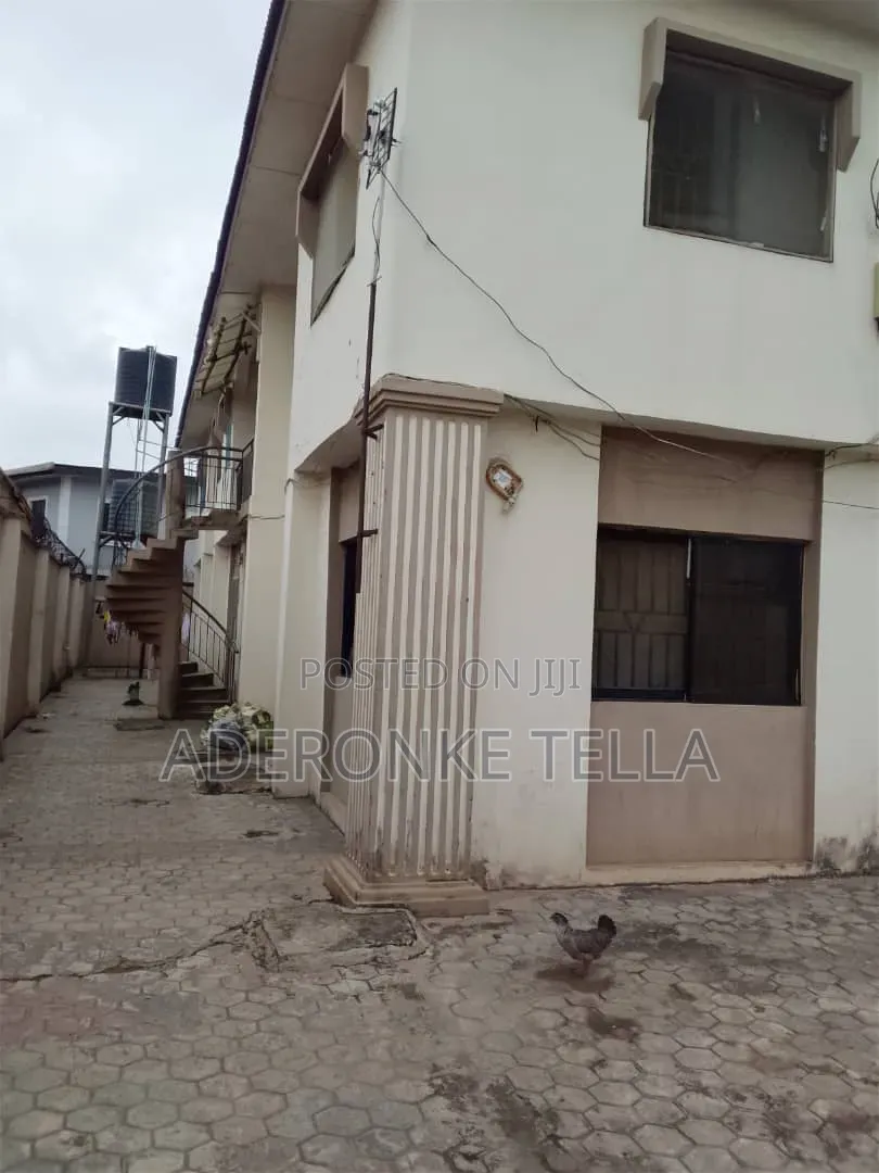 Furnished 3bdrm Block of Flats in White House, Iju-Ishaga for rent