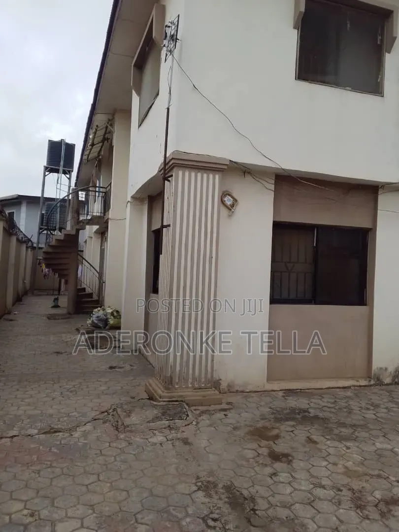 Furnished 3bdrm Block of Flats in White House, Iju-Ishaga for rent