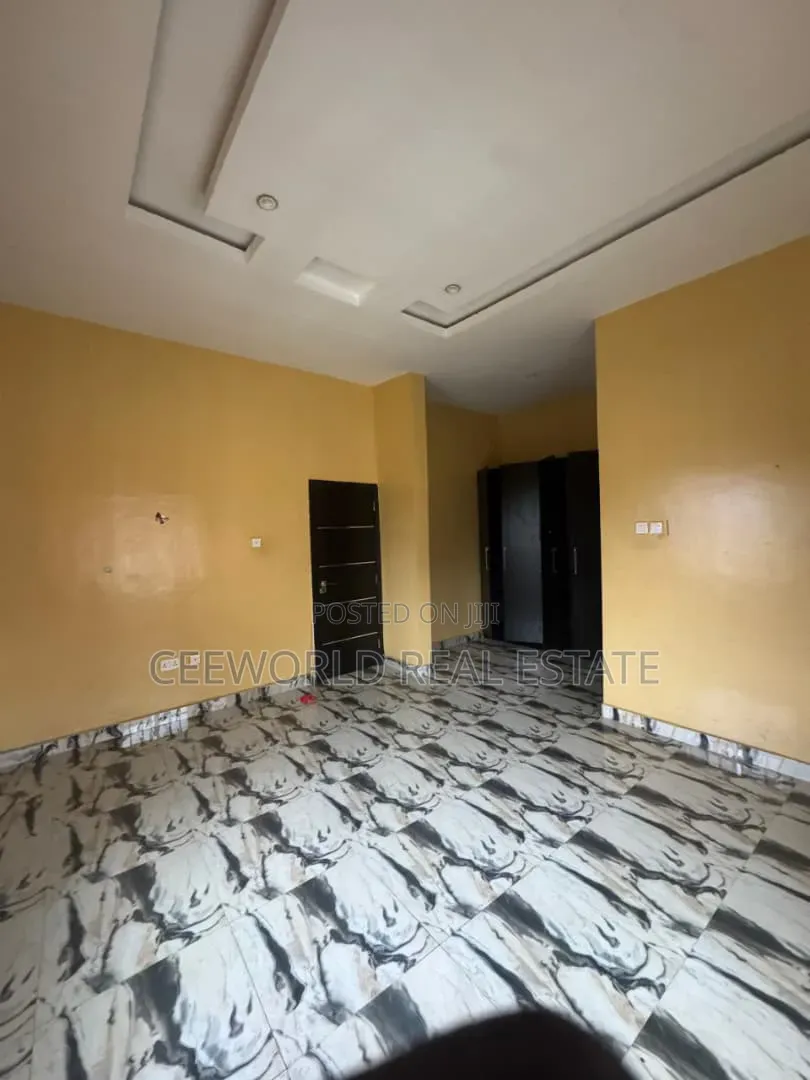 3bdrm Duplex in Calton Gate Estate, Akobo for rent
