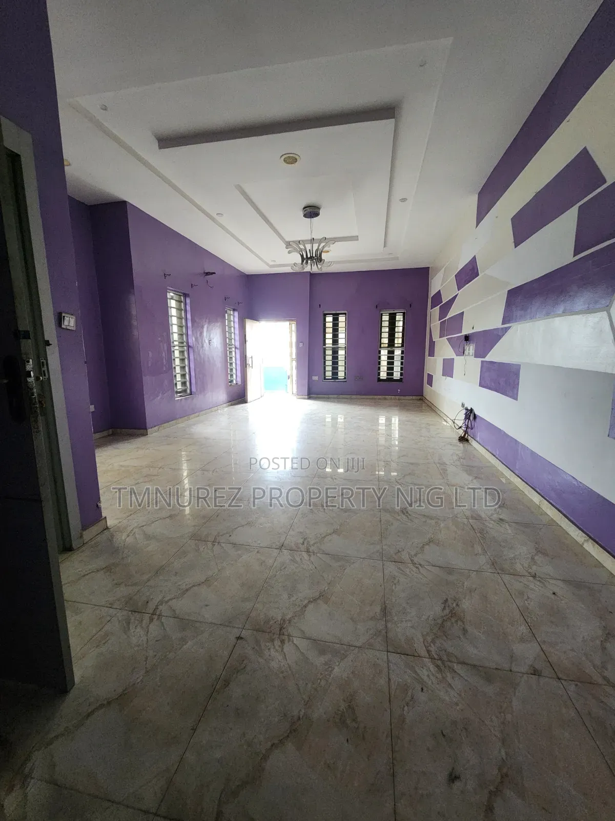 3bedroom Duplex With a Big Room Bq Osapa Axis Agungi