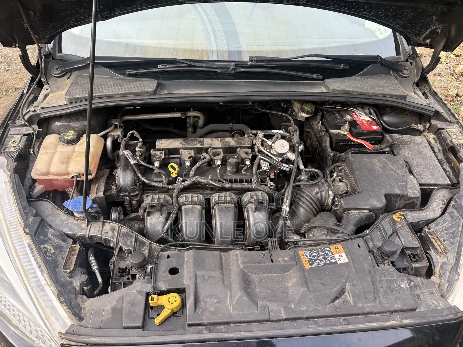 Ford Focus SE Hatchback FWD (1.0L 3cyl 5M) 2016 Black
