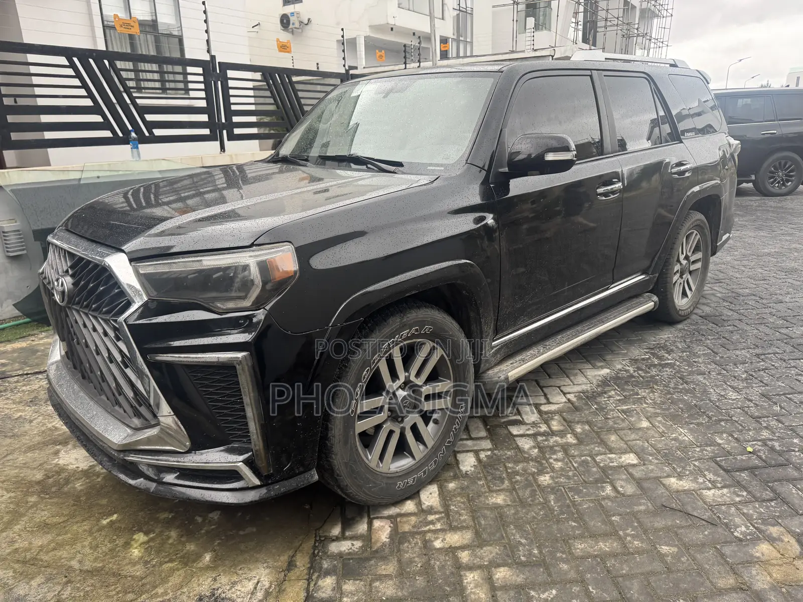 Toyota 4-Runner Limited 4WD 2010 Black