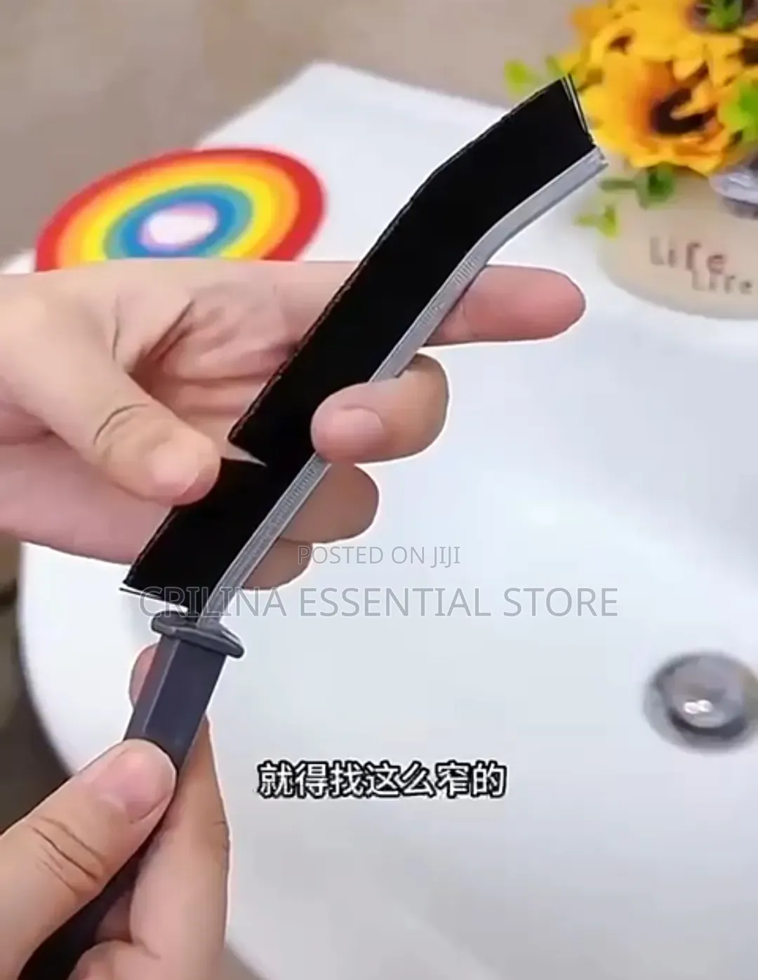 2pcs Portable Hard Brush (For Cleaning Different Corners in Toilets)