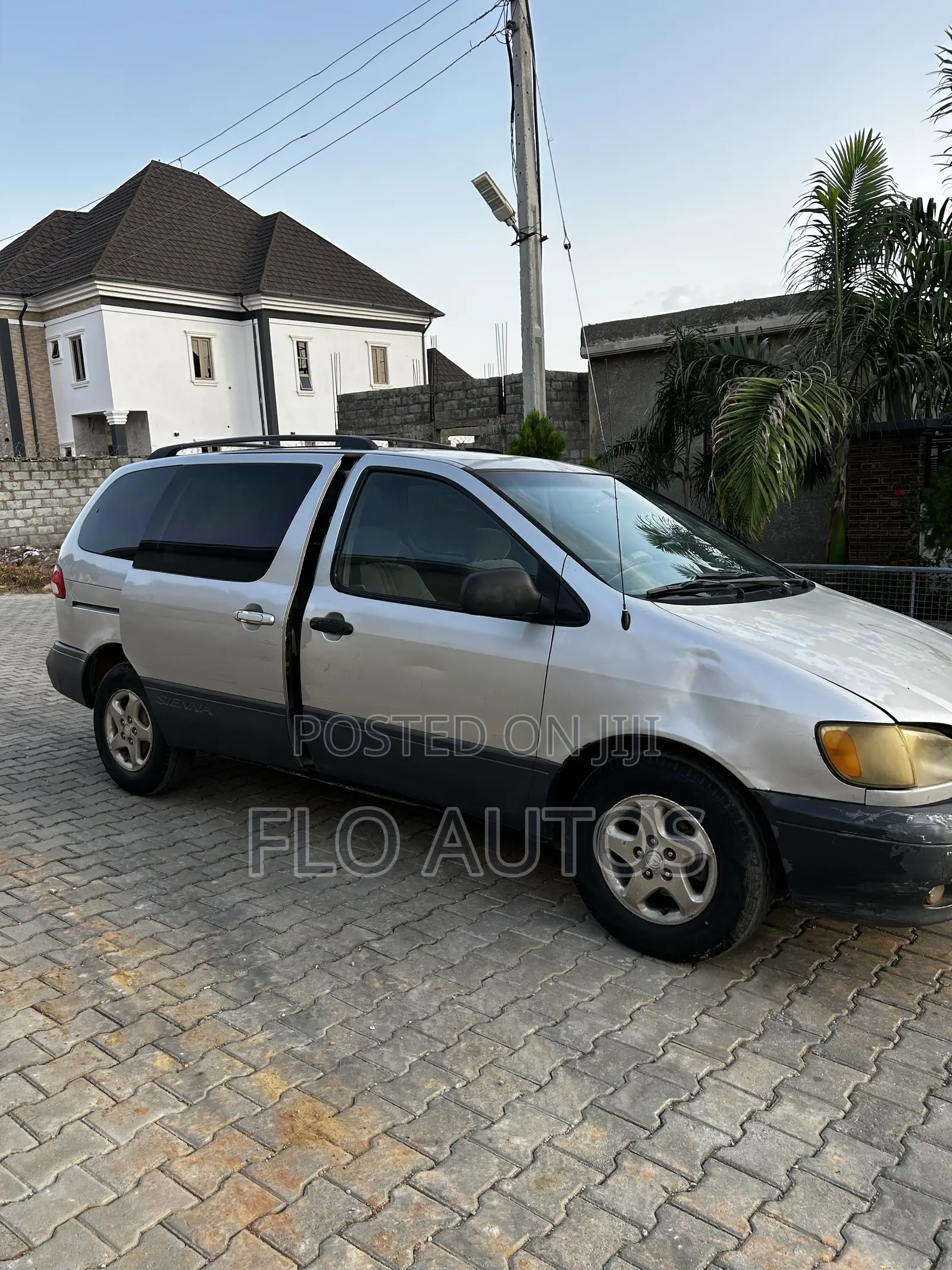 Toyota Sienna CE 2002 Silver