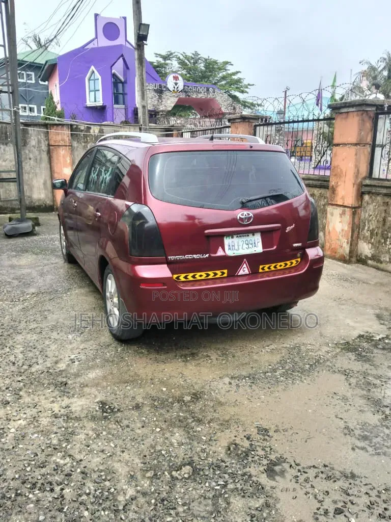 Toyota Corolla Verso 1.8 VVT-i Luna Automatic 2005 Burgundy