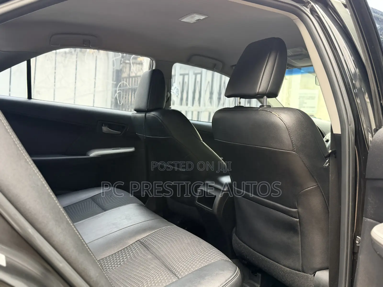 Toyota Camry SE 4dr Sedan (2.5L 4cyl 6A) 2012 Black
