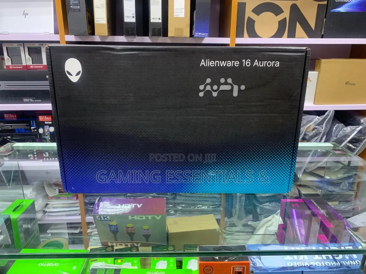 New Laptop Alienware 16 Aurora 16GB Intel Core 7 SSD 1T