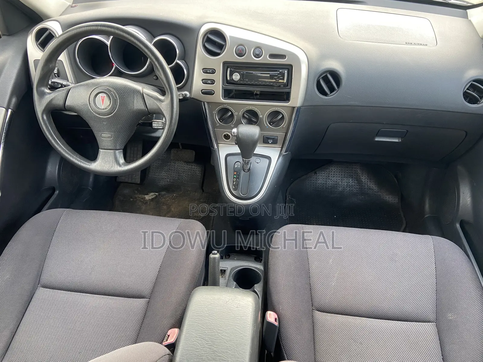 Pontiac Vibe Automatic 2004 Silver