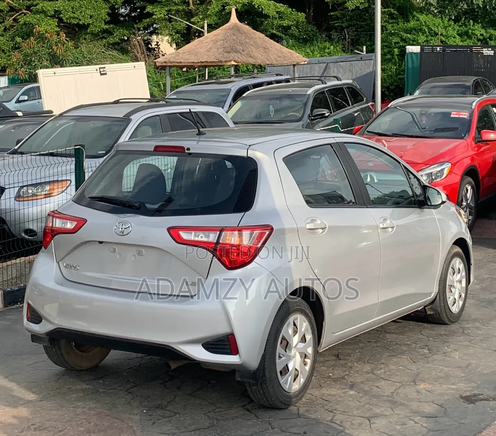 Toyota Yaris 2020 Silver