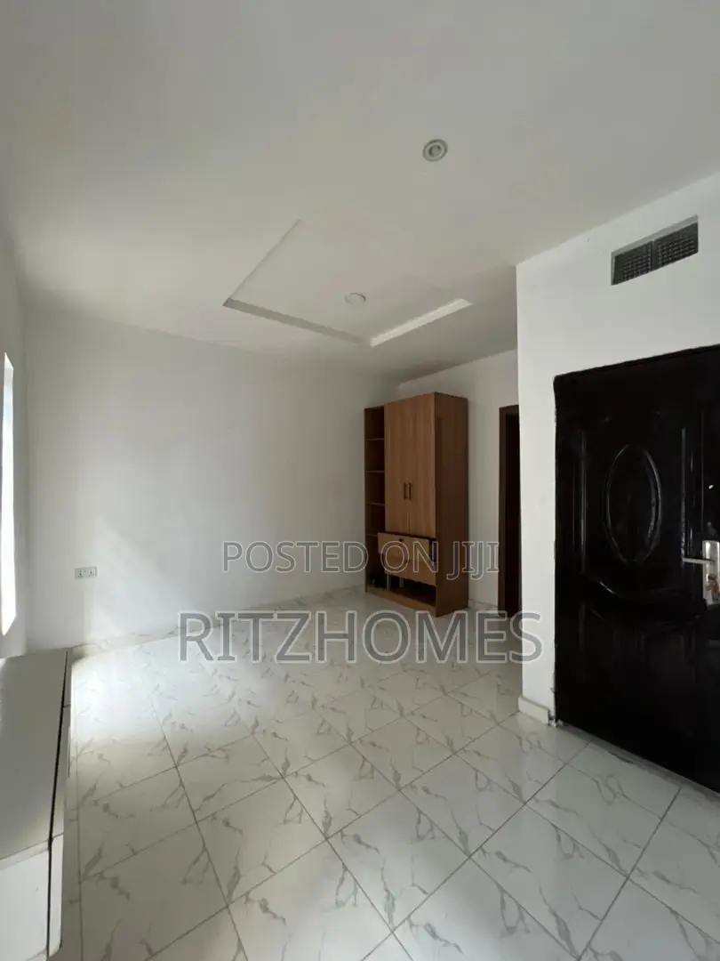 3bdrm Duplex in Ikota for rent