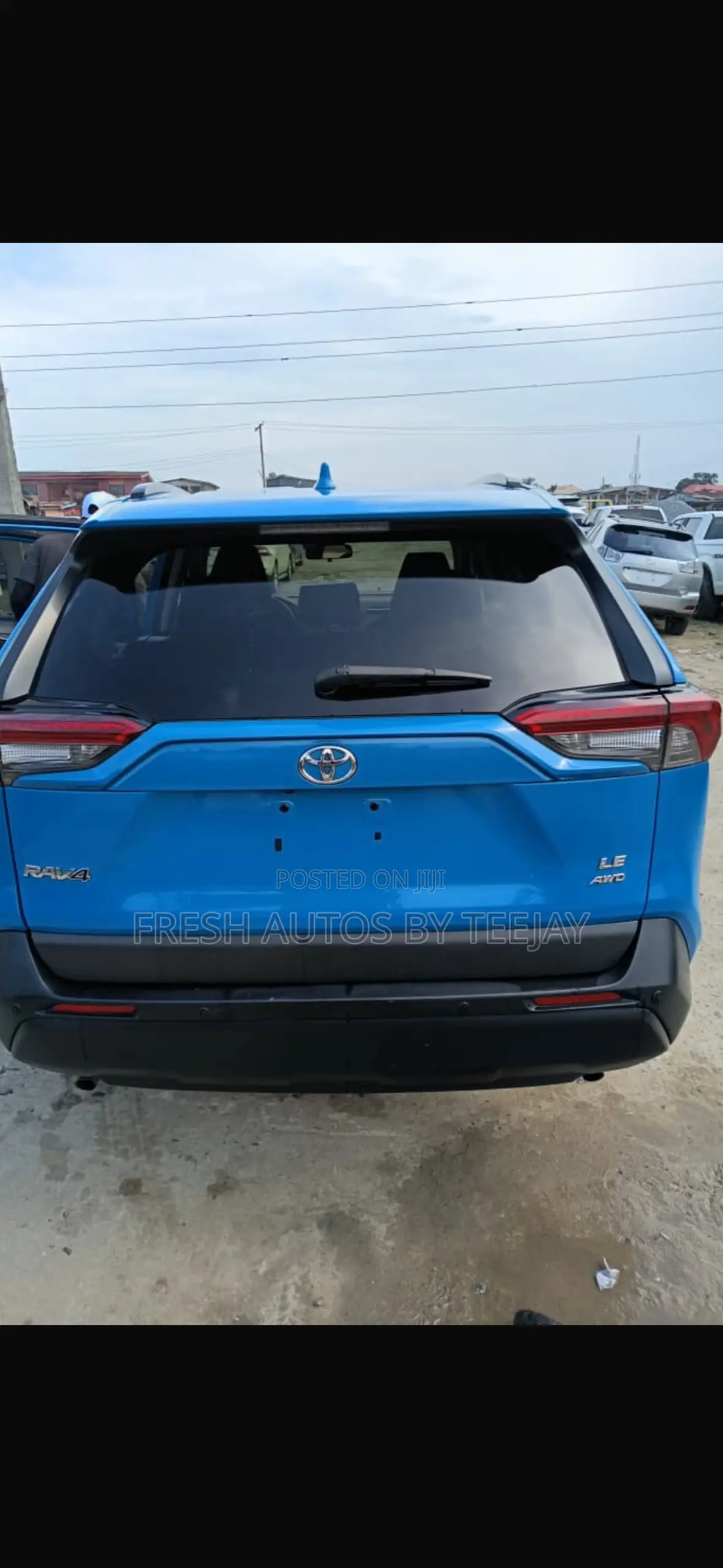 Toyota RAV4 LE AWD 2019 Blue