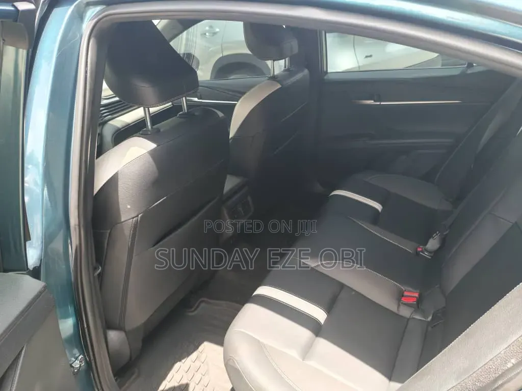 Toyota Camry 2025 Green