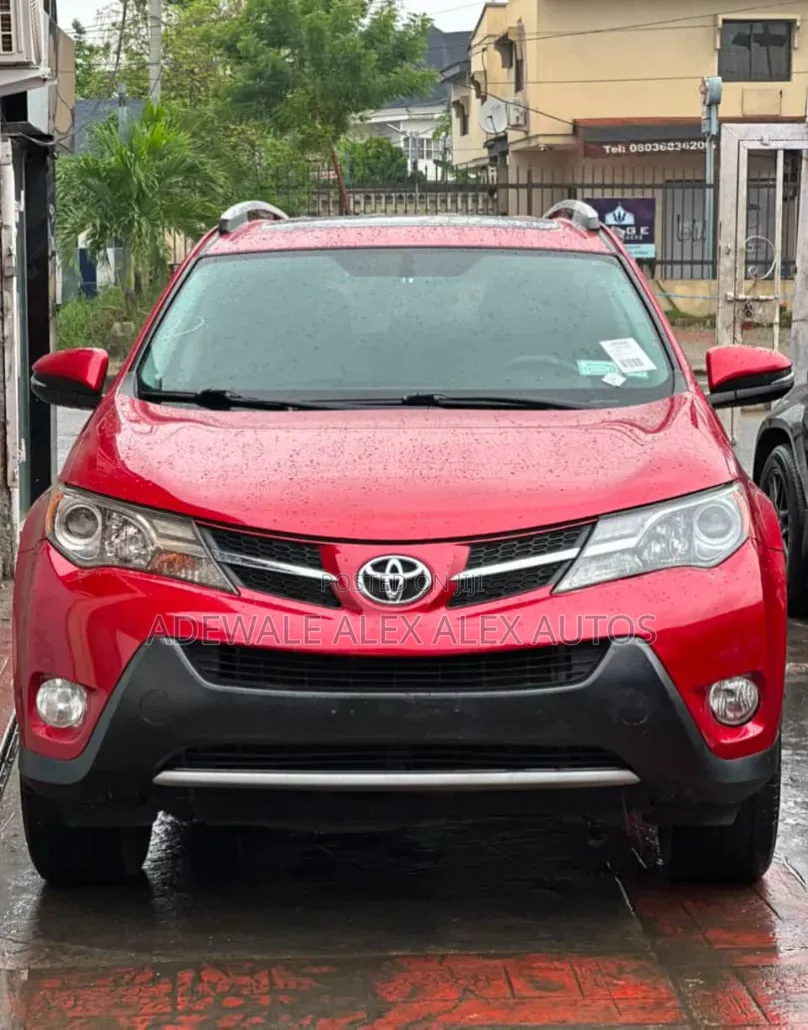 Toyota RAV4 2015 Red