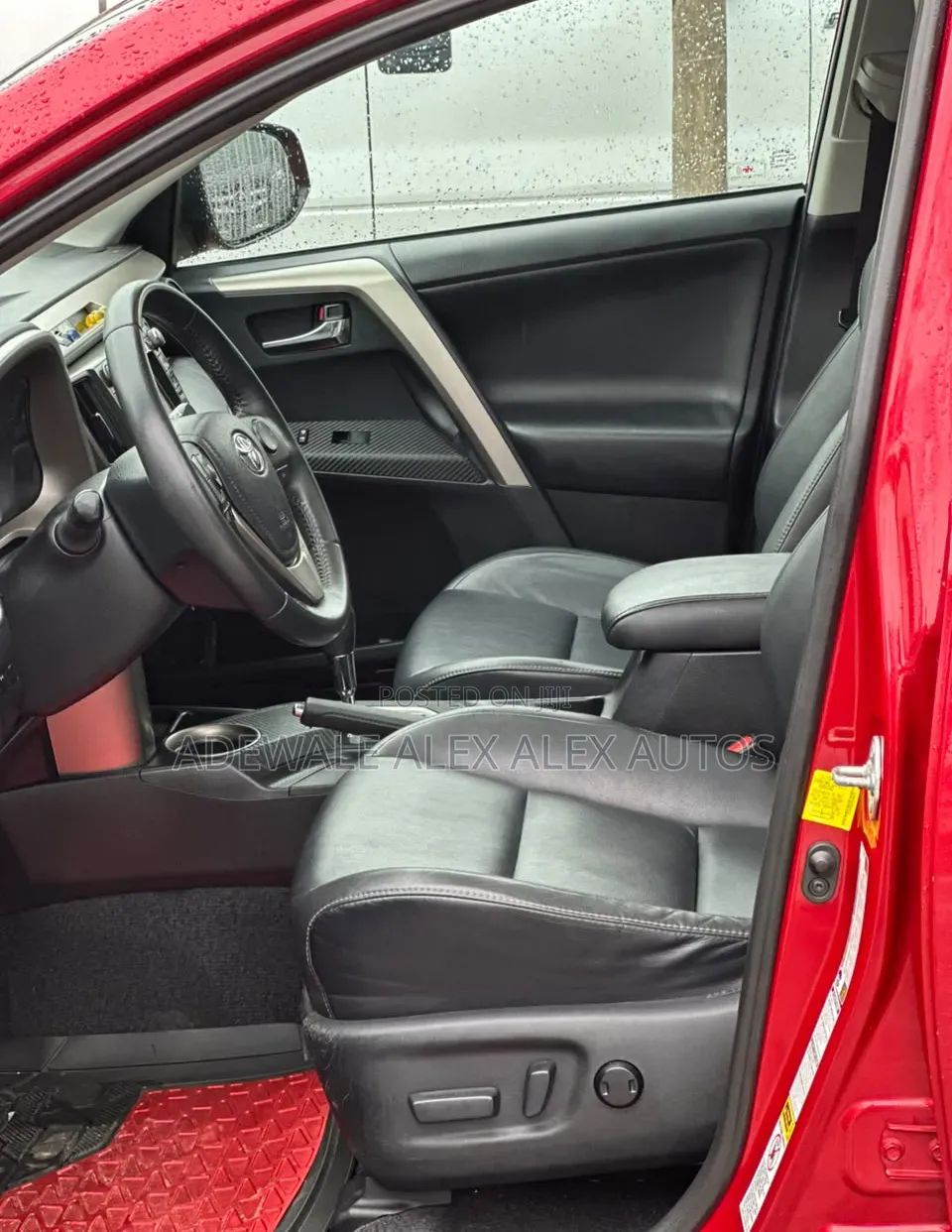 Toyota RAV4 2015 Red