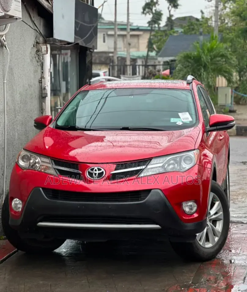 Toyota RAV4 2015 Red