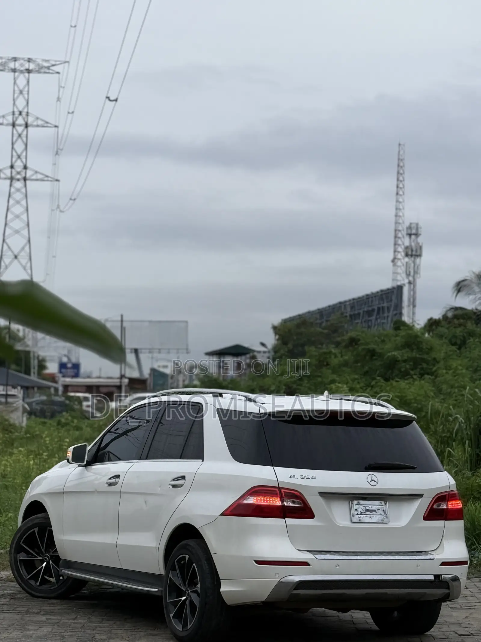 Mercedes-Benz M Class ML350 4MATIC 4dr SUV AWD (3.5L 6cyl 7A) 2014