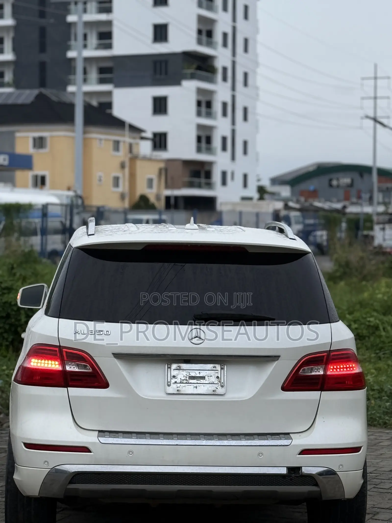 Mercedes-Benz M Class ML350 4MATIC 4dr SUV AWD (3.5L 6cyl 7A) 2014