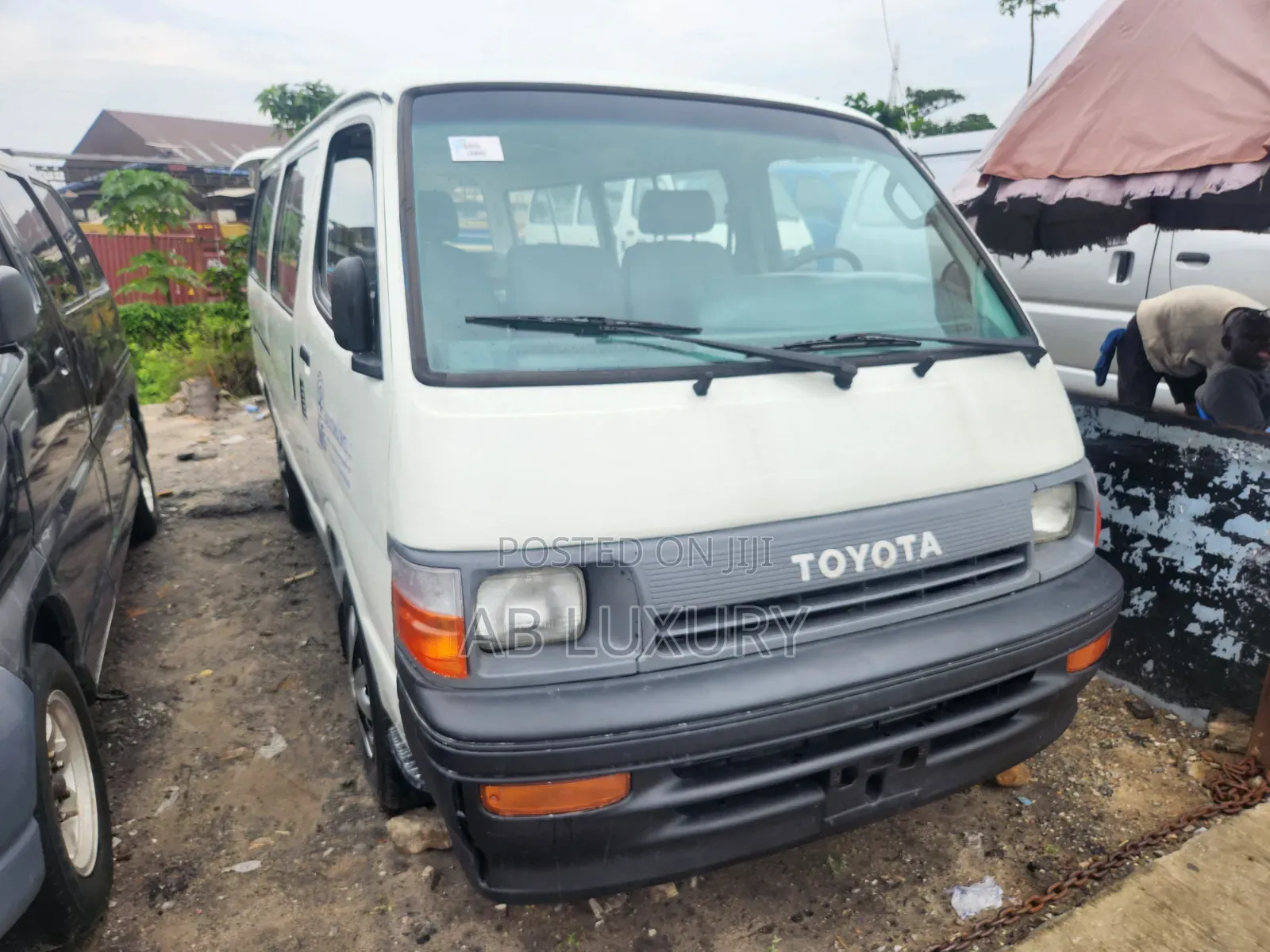 Toyota HiAce 2006 White
