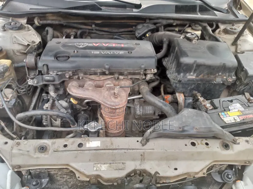 Toyota Camry 2006 Gold