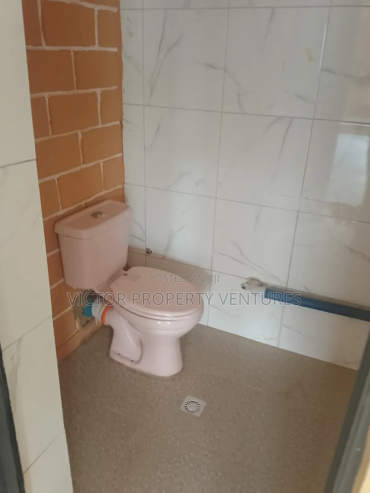 A Serial Duplex Shop / Warehouse Is Out for Sale at Fo1 Kubwa Market