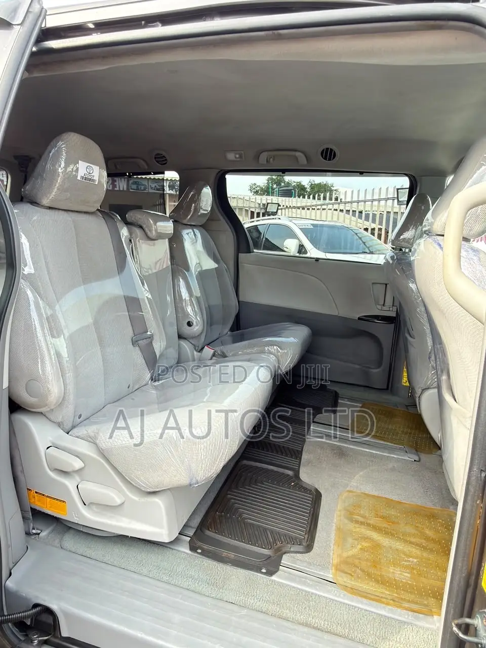Toyota Sienna 2011 Gray