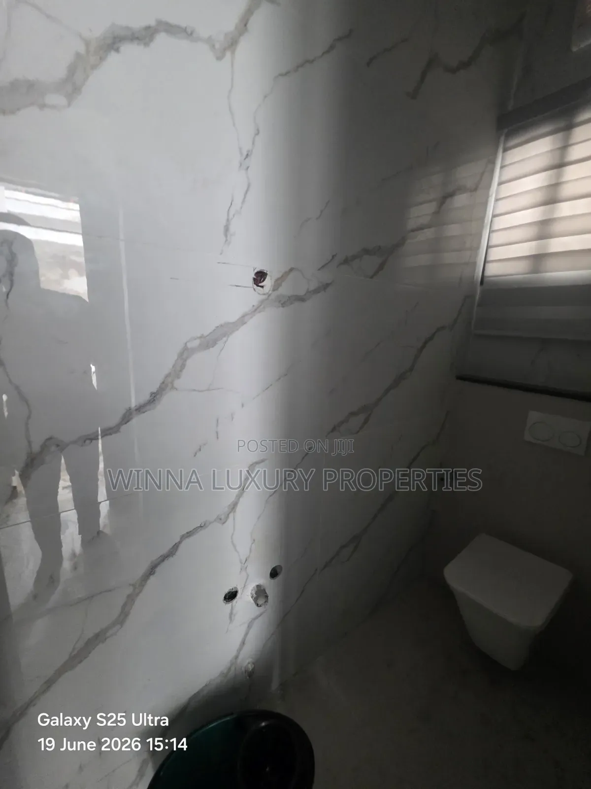 Furnished 6bdrm Duplex in Jahi Gilmor for sale