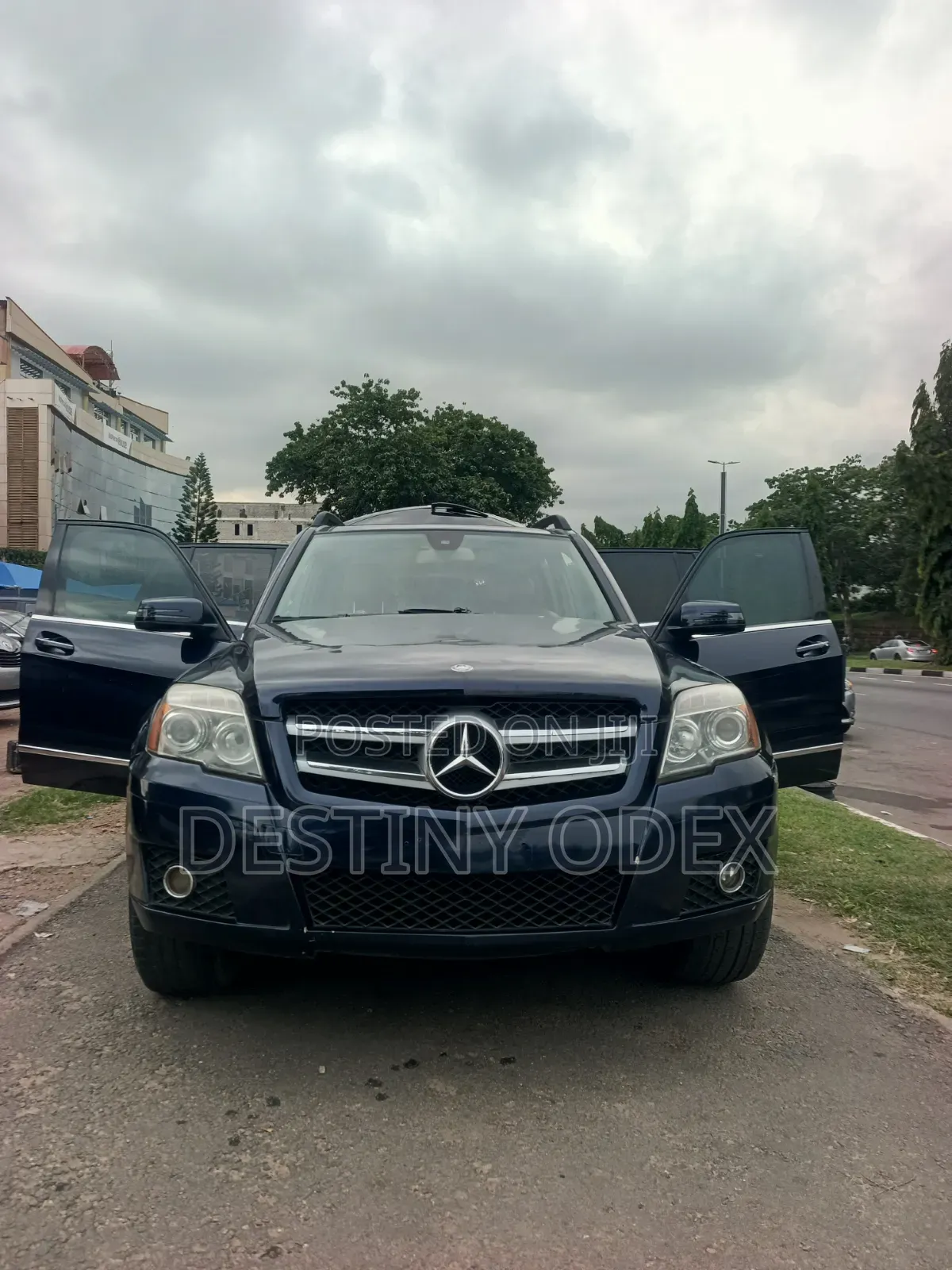 Mercedes-Benz GLK-Class 2013 Brown