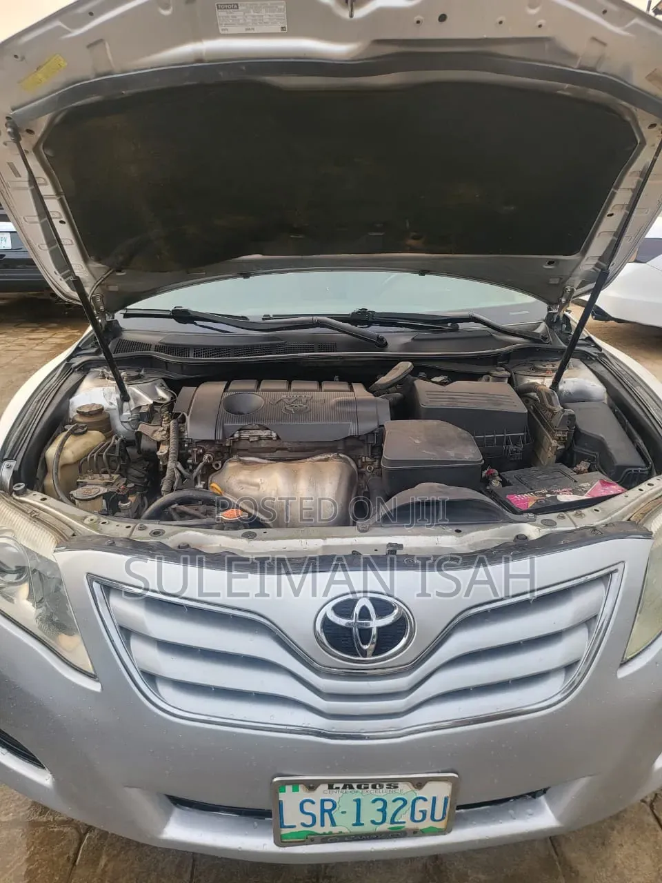 Toyota Camry 2010 Silver