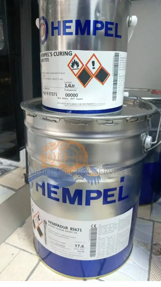 Hempel Hempadur 85671 (Ral7035)
