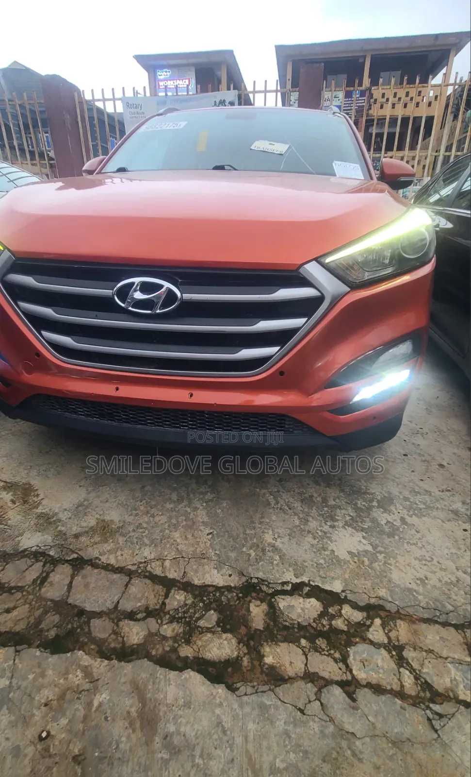Hyundai Tucson 2017 Orange