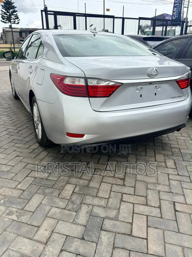 Lexus ES 350 FWD 2014 Silver
