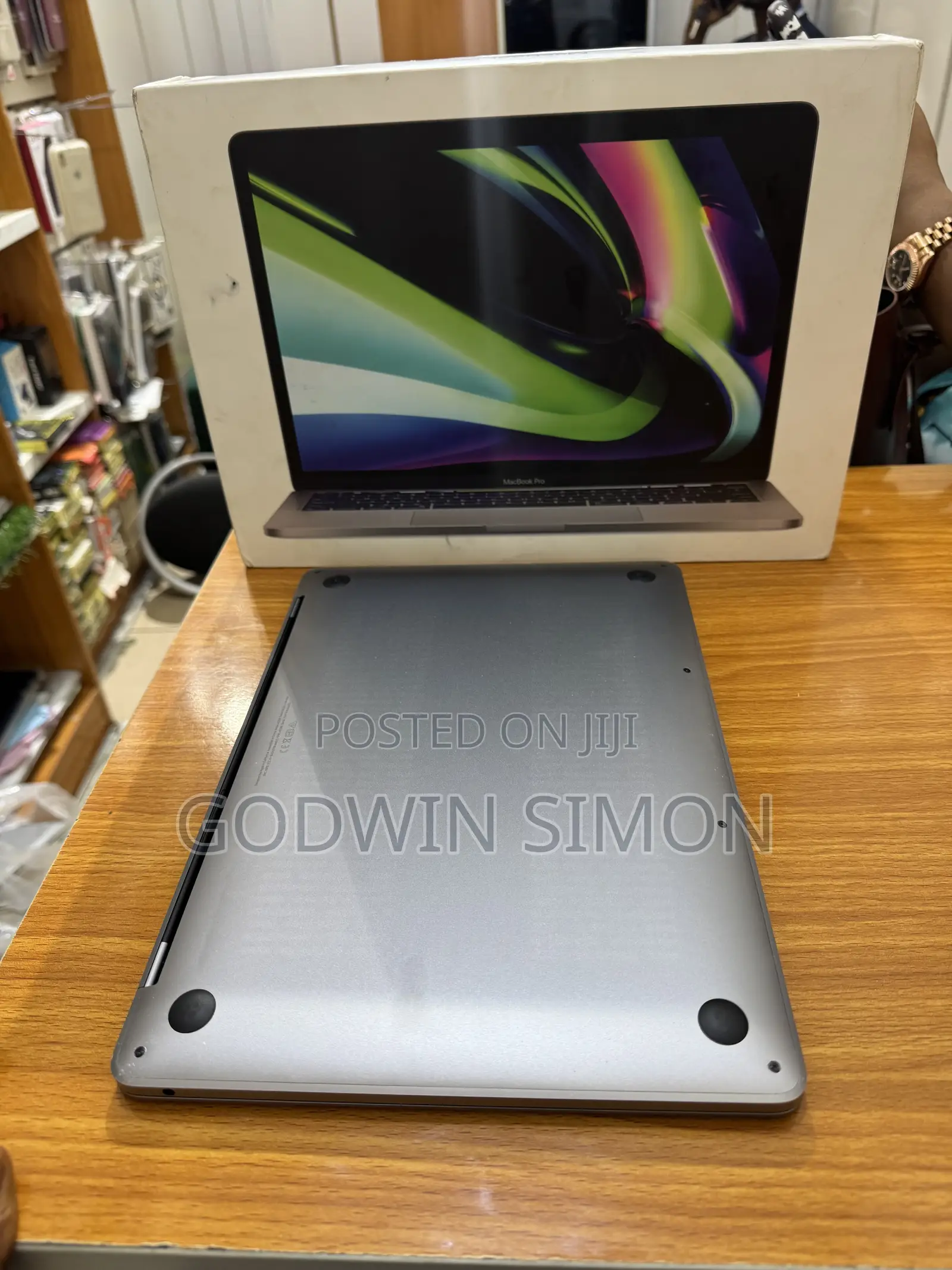 Laptop Apple MacBook Pro 2020 M1 8GB Apple M1 Pro SSD 256GB