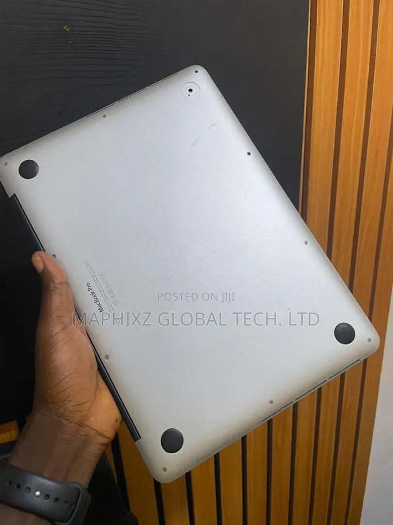 Laptop Apple MacBook Pro 2015 8GB Intel Core i5 SSD 256GB